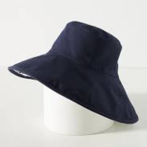 Anthropologie-Reversible Canvas Bucket Hat in Navy&White - Picture 5 of 15
